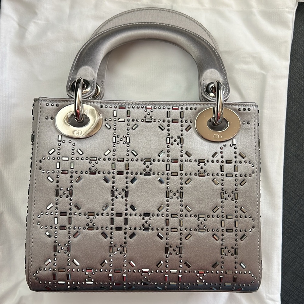 Mini Lady Dior - Picture 4 of 17